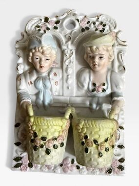 Vintage Porcelain Wall Hanging is a Colonial-Style Match Holder & Match Striker